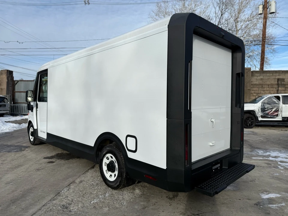 2025 Chevrolet - Image 7 of 19