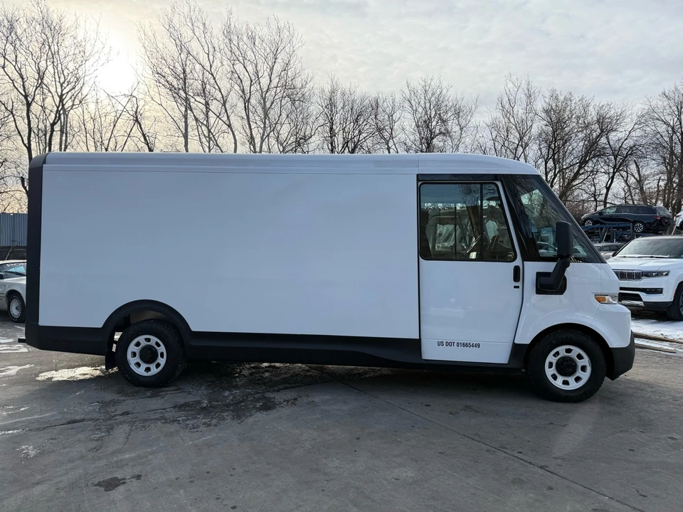 2025 Chevrolet - Image 4 of 19