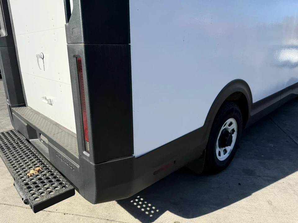 2025 Chevrolet - Image 12 of 31