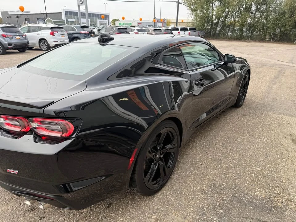 2025 Chevrolet Camaro - Image 10 of 12
