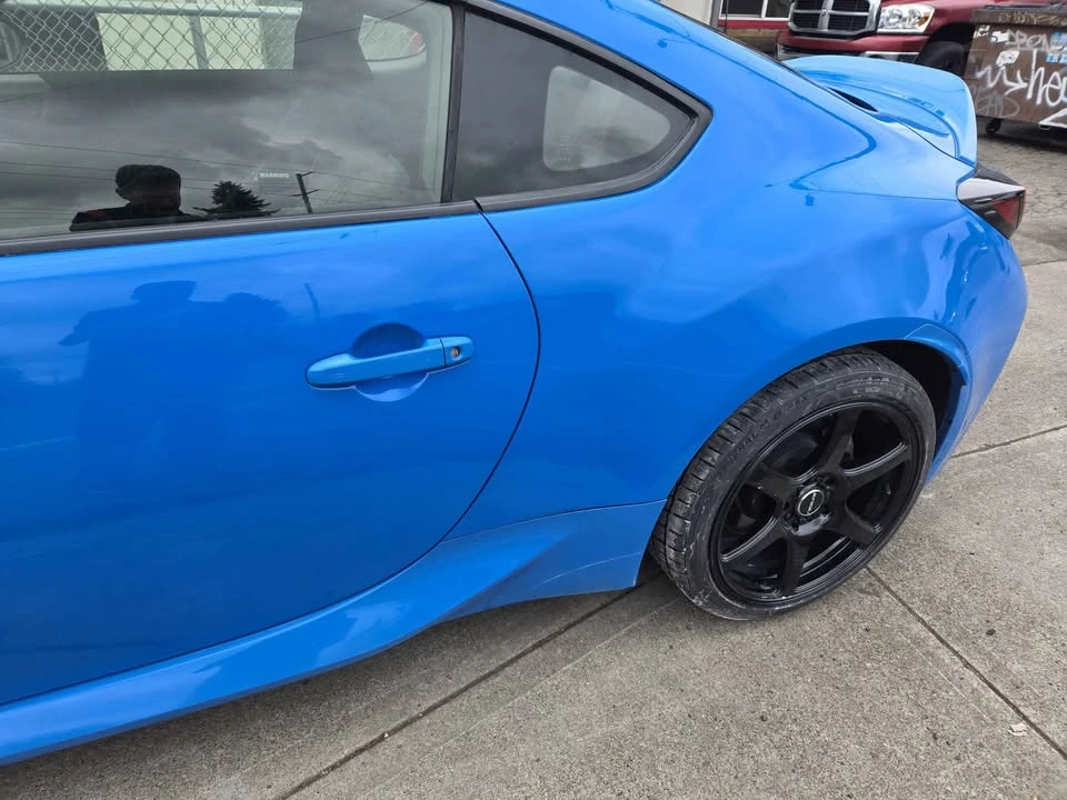 2025 Chevrolet Camaro - Image 5 of 10