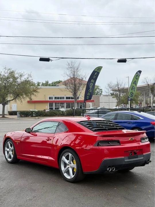 2025 Chevrolet Camaro - Image 9 of 10