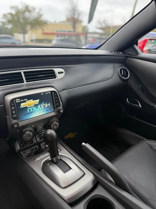 2025 Chevrolet Camaro - Image 4 of 10