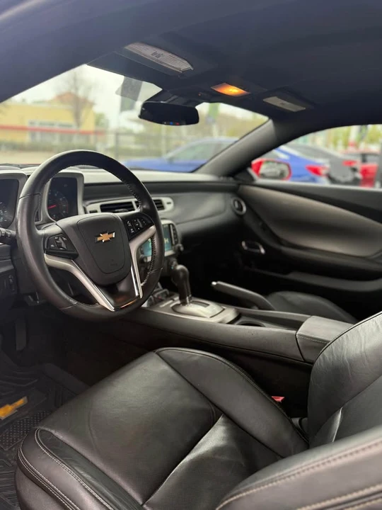 2025 Chevrolet Camaro - Image 3 of 10