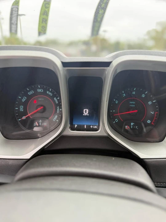 2025 Chevrolet Camaro - Image 5 of 10