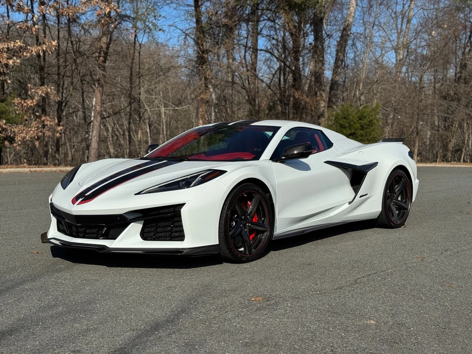 2025 Chevrolet Corvette C8 - Image 4 of 12