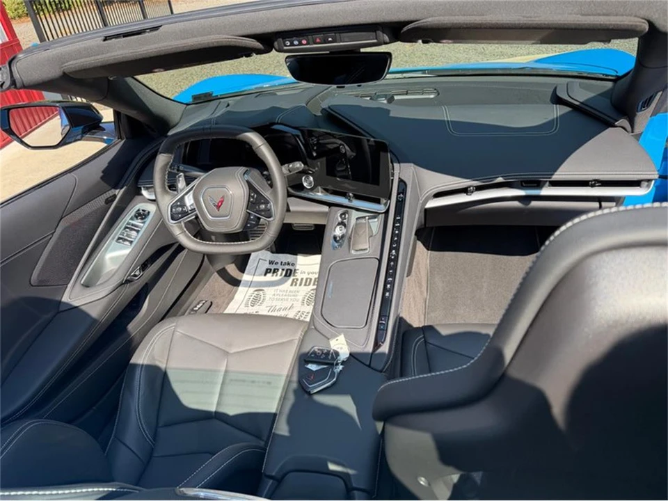 2025 Chevrolet Corvette C8 - Image 14 of 31