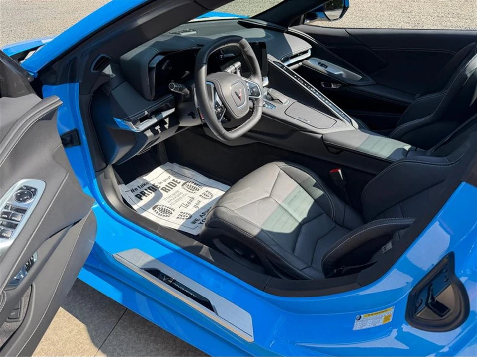 2025 Chevrolet Corvette C8 - Image 28 of 31