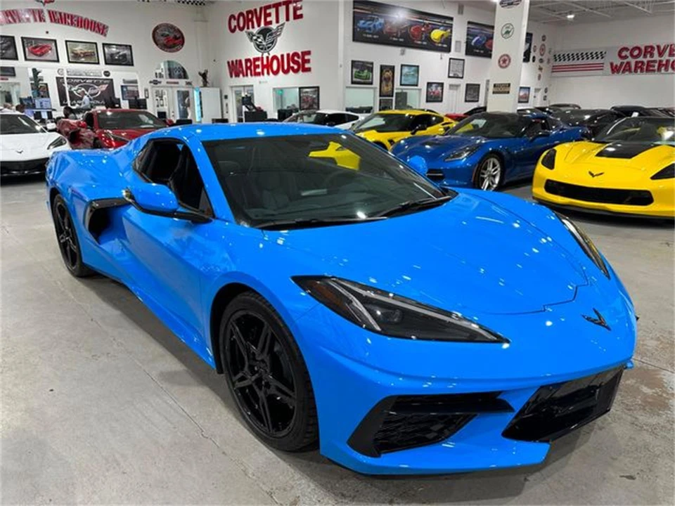 2025 Chevrolet Corvette C8 - Image 19 of 30