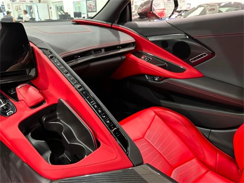 2025 Chevrolet Corvette C8 - Image 15 of 30