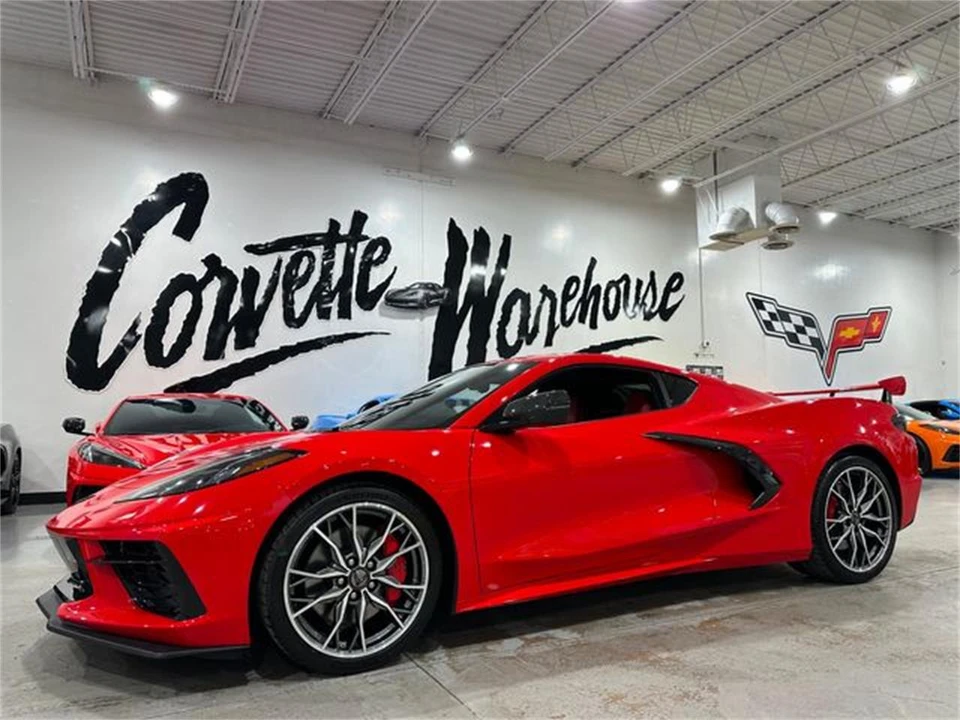 2025 Chevrolet Corvette C8 - Image 18 of 30