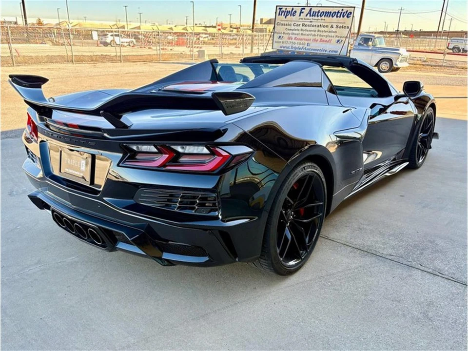 2025 Chevrolet Corvette C8 - Image 2 of 31