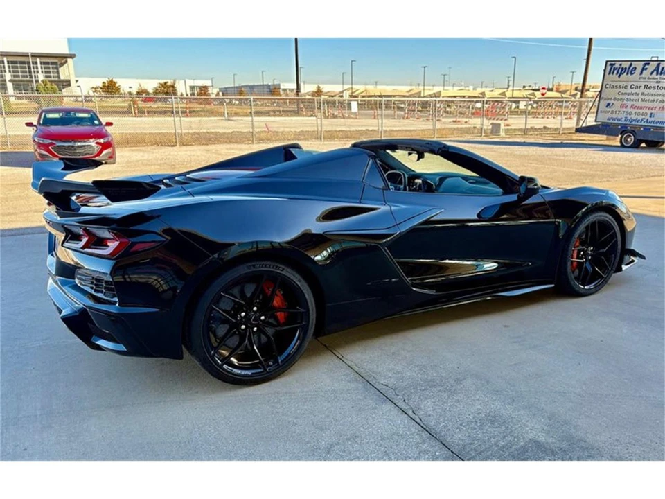 2025 Chevrolet Corvette C8 - Image 3 of 31
