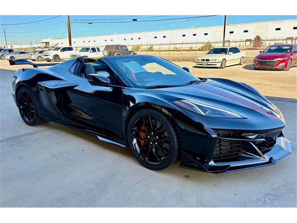 2025 Chevrolet Corvette C8 - Image 28 of 31