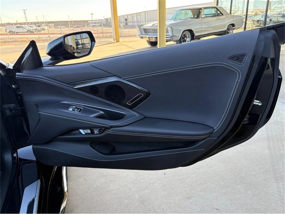2025 Chevrolet Corvette C8 - Image 29 of 31
