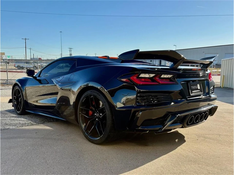 2025 Chevrolet Corvette C8 - Image 8 of 31