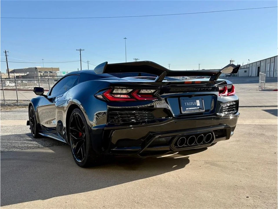 2025 Chevrolet Corvette C8 - Image 9 of 31