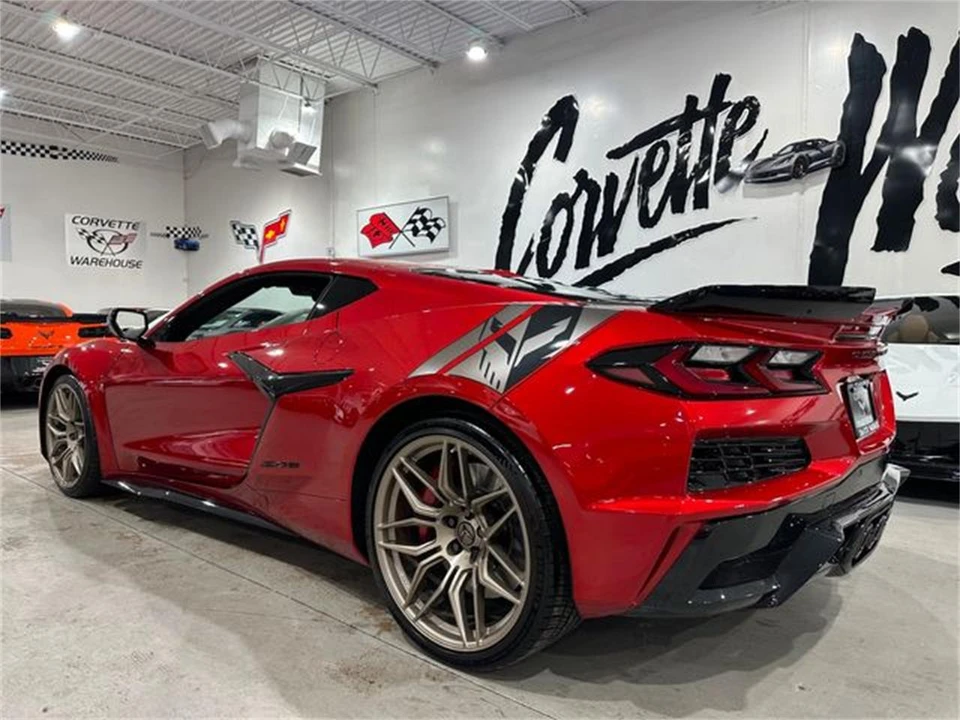 2025 Chevrolet Corvette C8 - Image 4 of 30