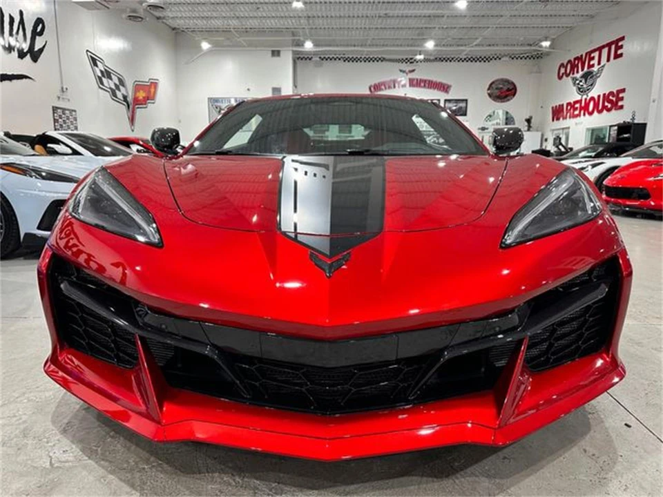 2025 Chevrolet Corvette C8 - Image 18 of 30