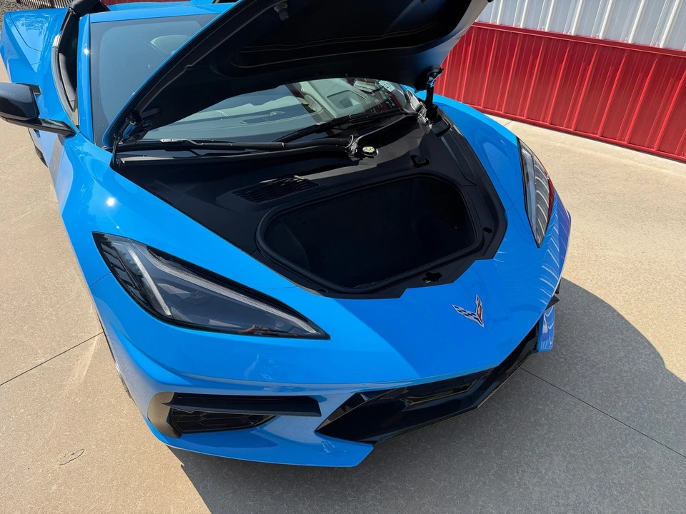 2025 Chevrolet Corvette C8 - Image 20 of 31