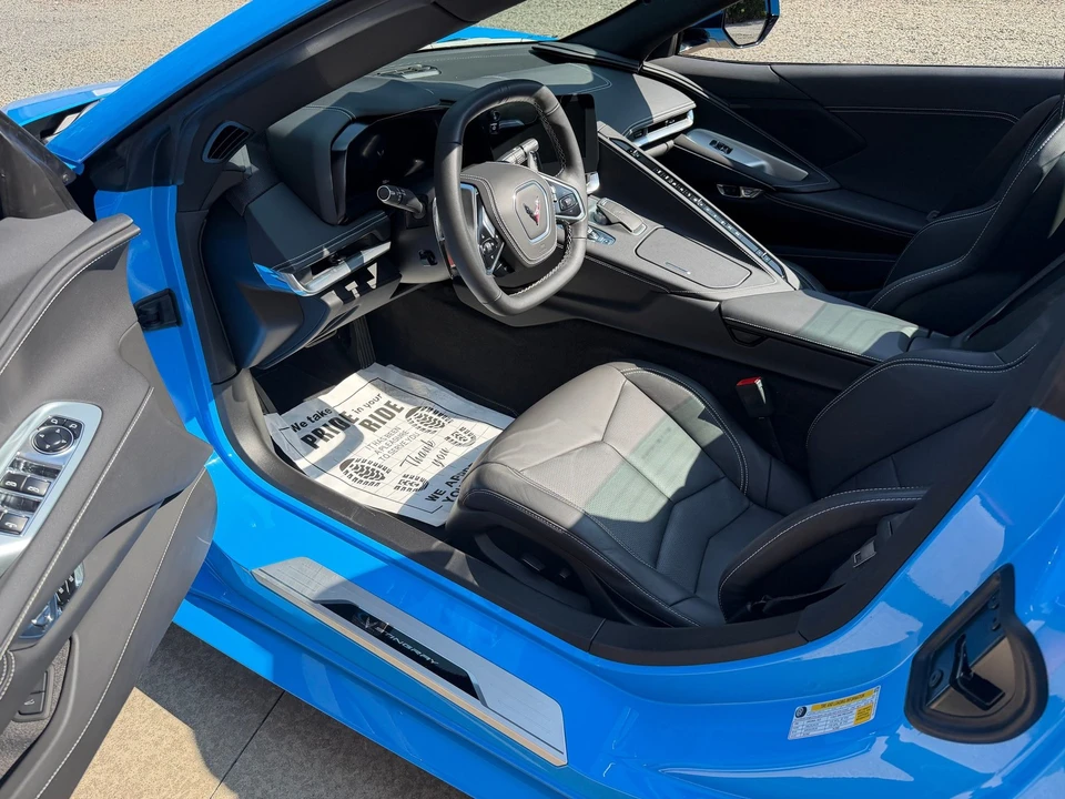 2025 Chevrolet Corvette C8 - Image 28 of 31