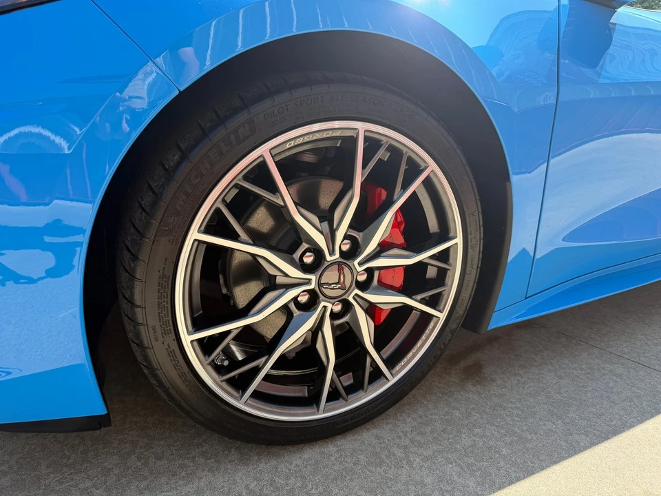 2025 Chevrolet Corvette C8 - Image 23 of 31