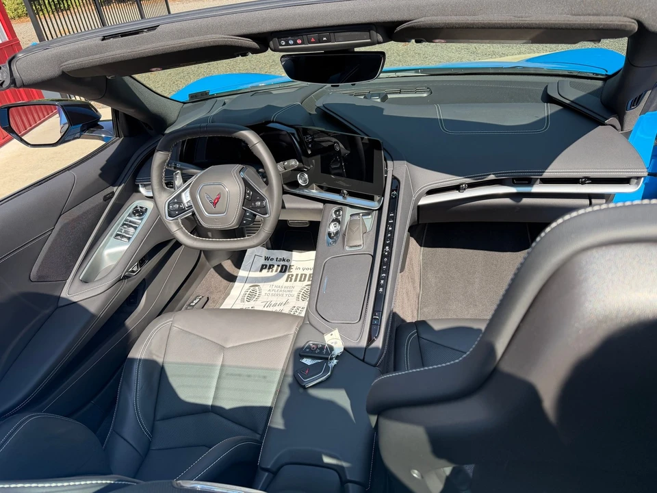 2025 Chevrolet Corvette C8 - Image 14 of 31
