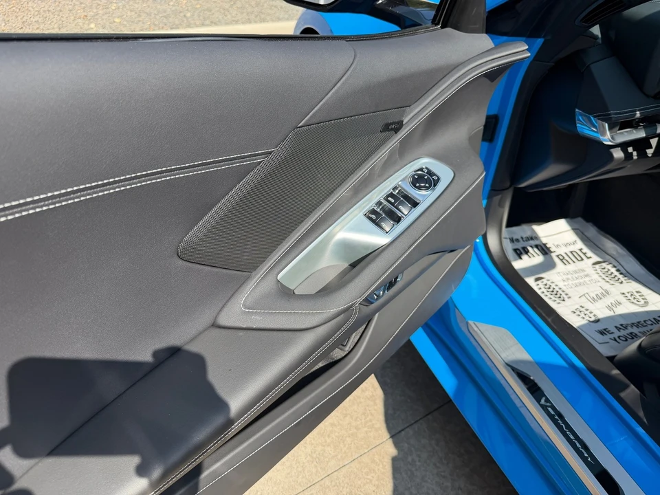 2025 Chevrolet Corvette C8 - Image 27 of 31