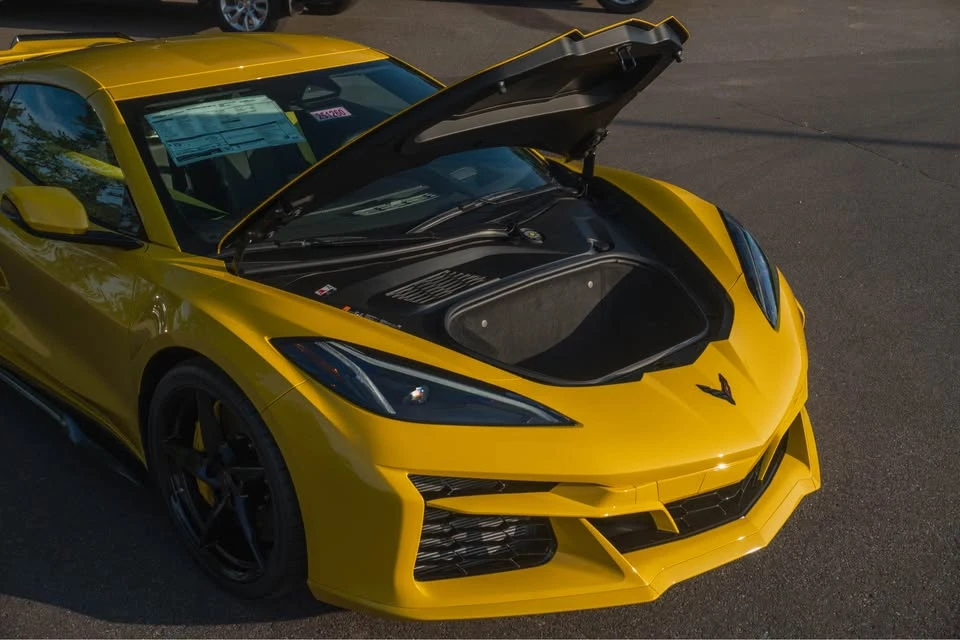2025 Chevrolet Corvette C8 E-Ray - Image 2 of 16