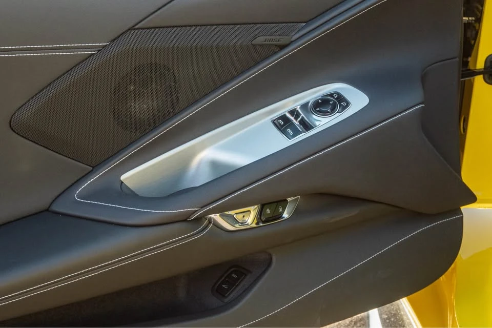 2025 Chevrolet Corvette C8 E-Ray - Image 14 of 16