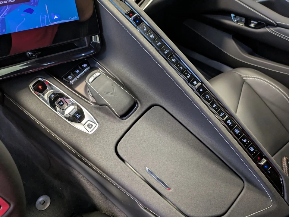 2025 Chevrolet Corvette C8 Z06 - Image 27 of 31