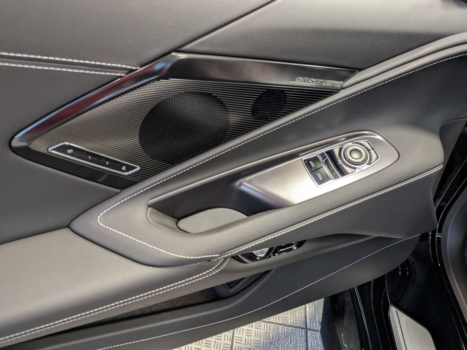 2025 Chevrolet Corvette C8 Z06 - Image 16 of 31