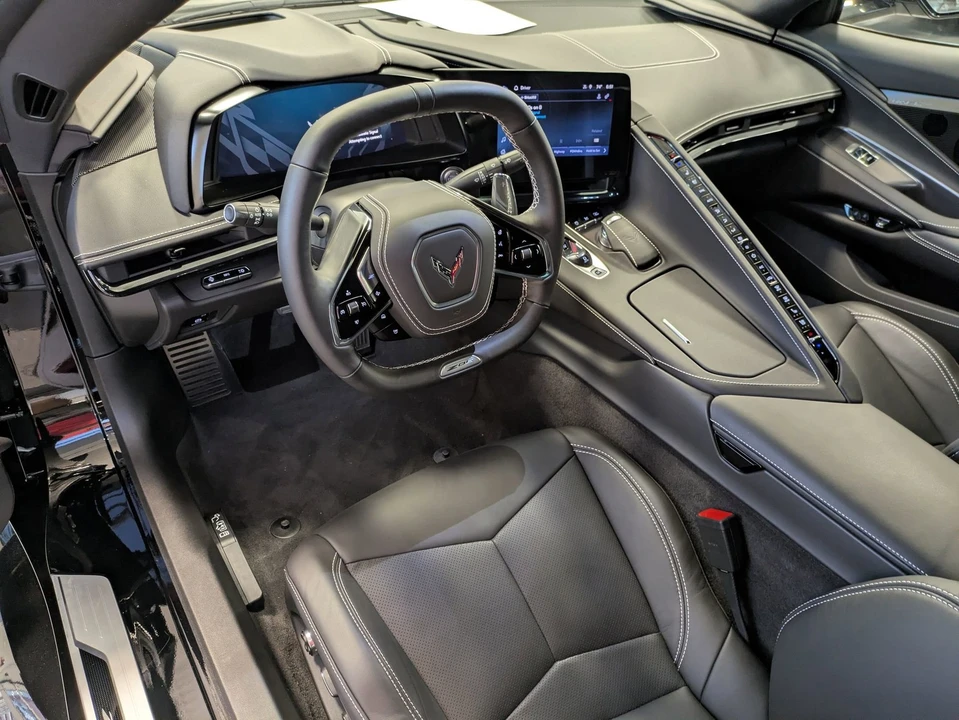 2025 Chevrolet Corvette C8 Z06 - Image 14 of 31