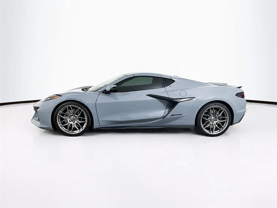 2025 Chevrolet Corvette C8 - Image 4 of 14