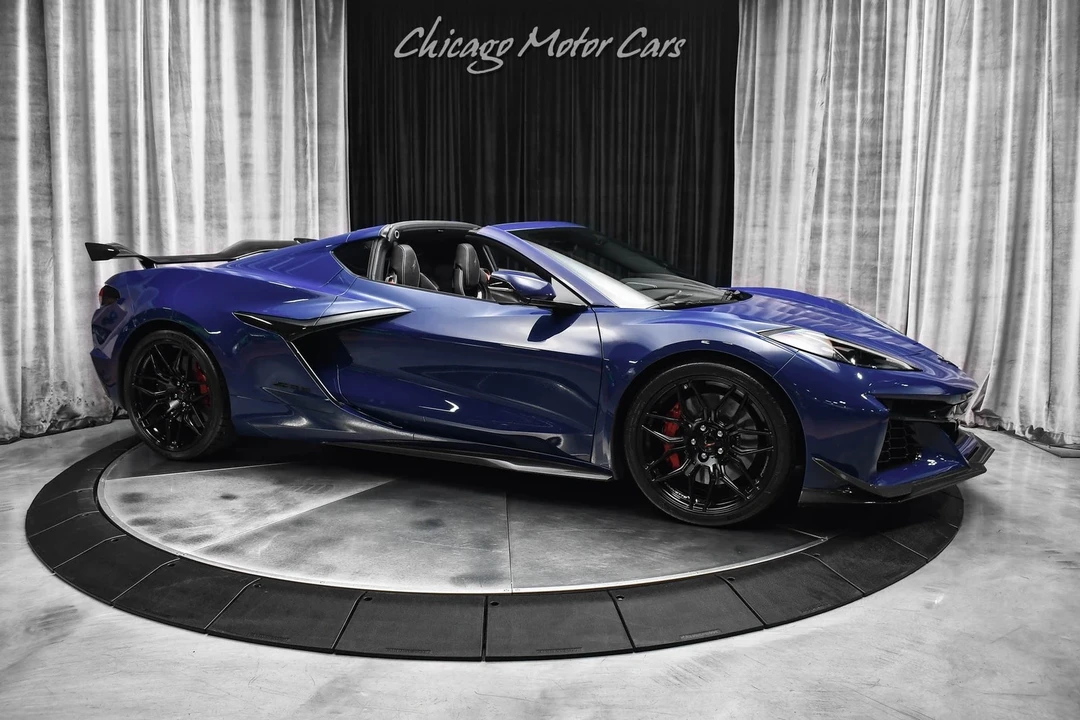 2025 Chevrolet Corvette C8 - Image 6 of 12