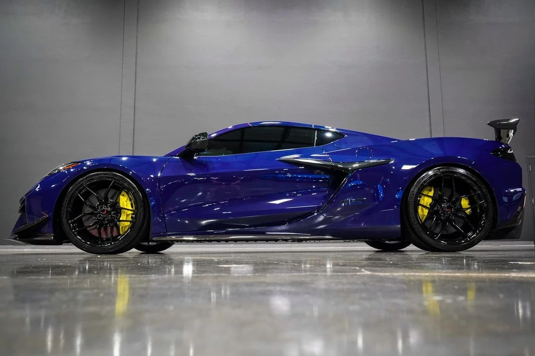 2025 Chevrolet Corvette C8 Z06 - Image 19 of 21
