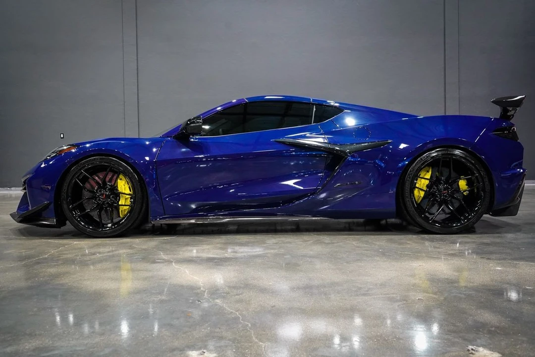 2025 Chevrolet Corvette C8 Z06 - Image 20 of 21