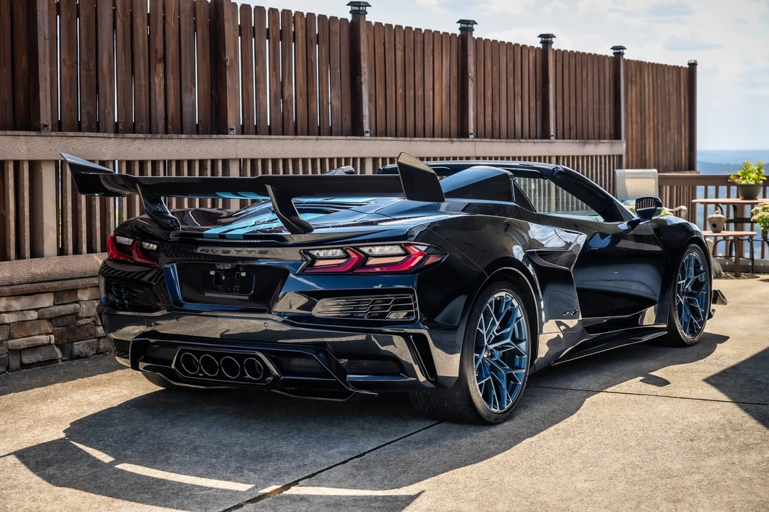 2025 Chevrolet Corvette C8 - Image 6 of 12