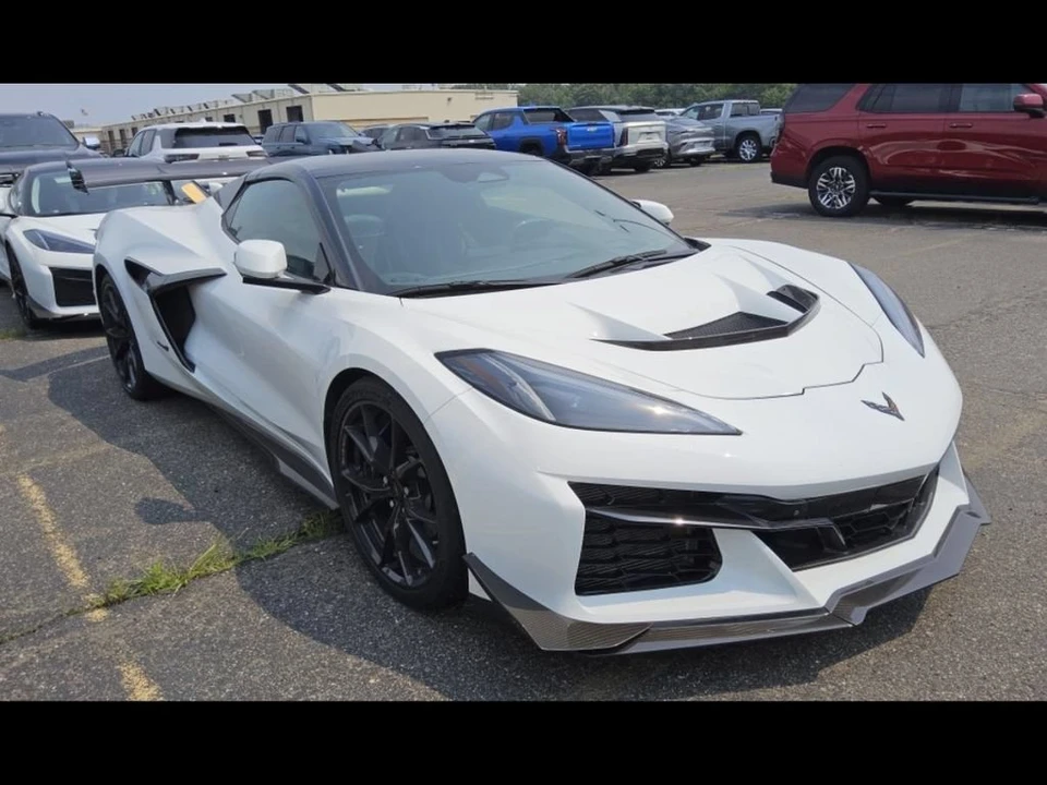 2025 Chevrolet Corvette C8 ZR1 - Image 6 of 6