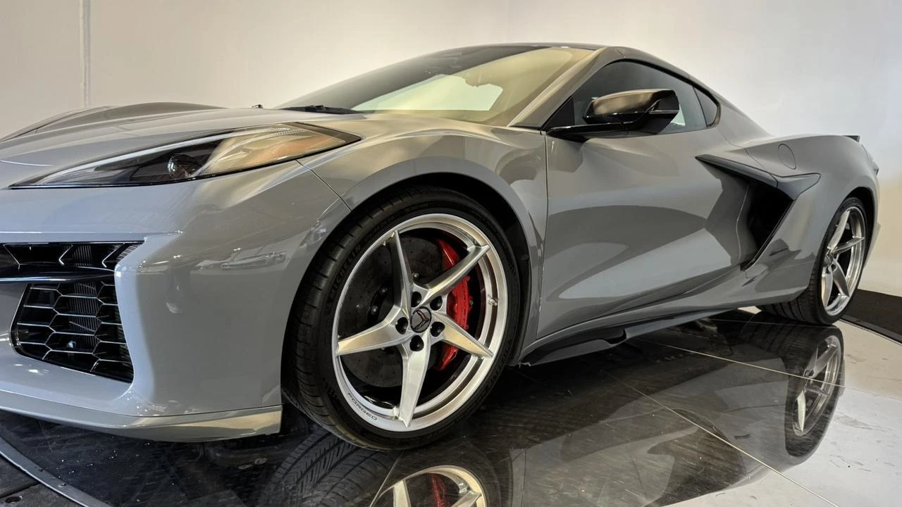 2025 Chevrolet Corvette C8 Z06 - Image 23 of 31