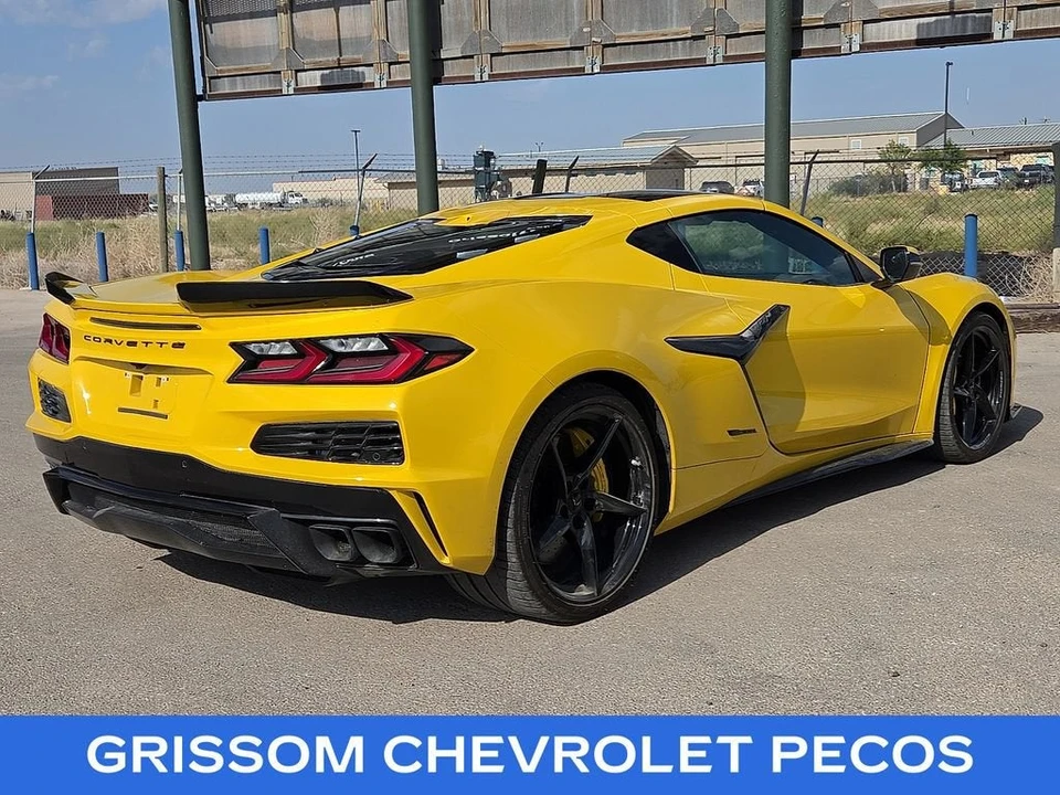2025 Chevrolet Corvette C8 - Image 4 of 20
