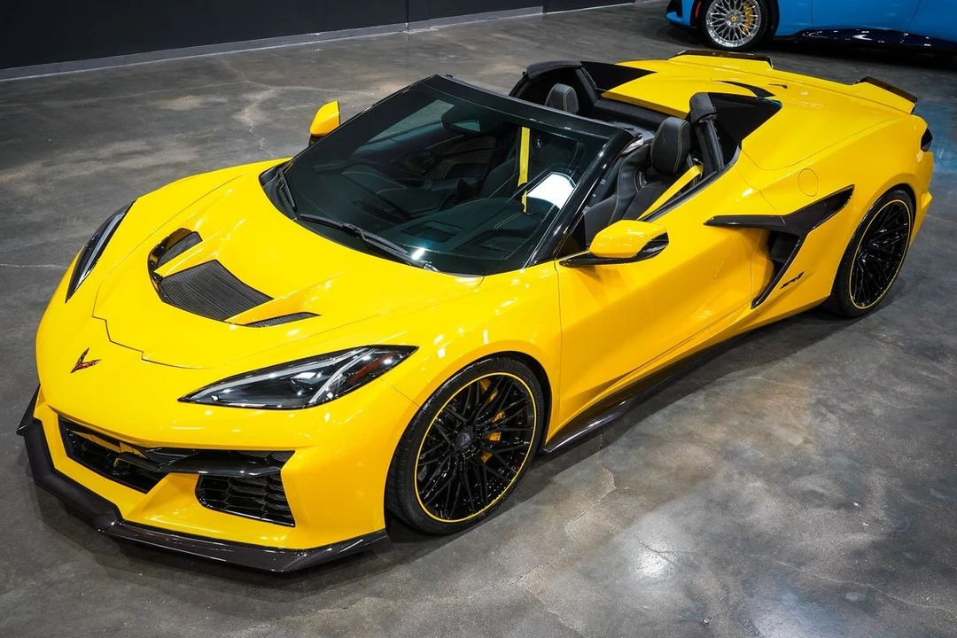 2025 Chevrolet Corvette C8 - Image 22 of 31