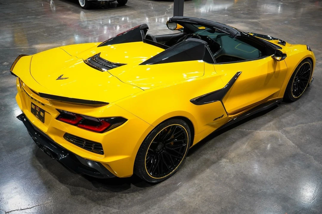 2025 Chevrolet Corvette C8 - Image 26 of 31