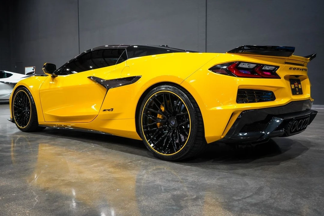 2025 Chevrolet Corvette C8 - Image 13 of 31