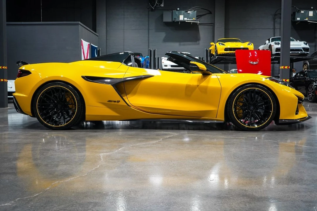 2025 Chevrolet Corvette C8 - Image 6 of 31