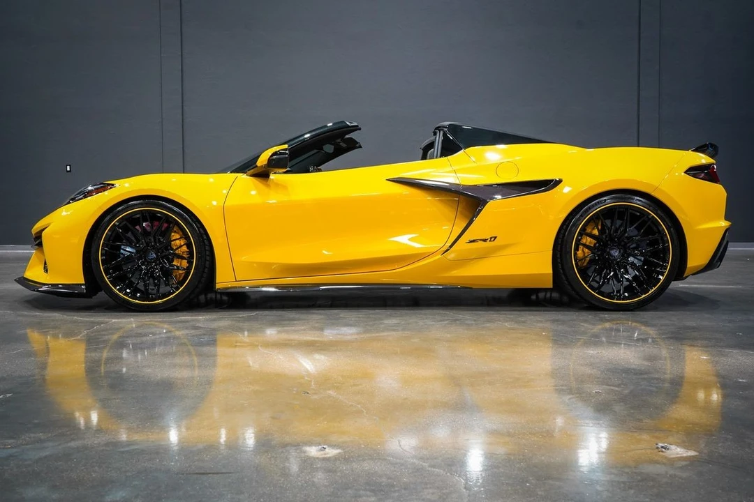 2025 Chevrolet Corvette C8 - Image 2 of 31