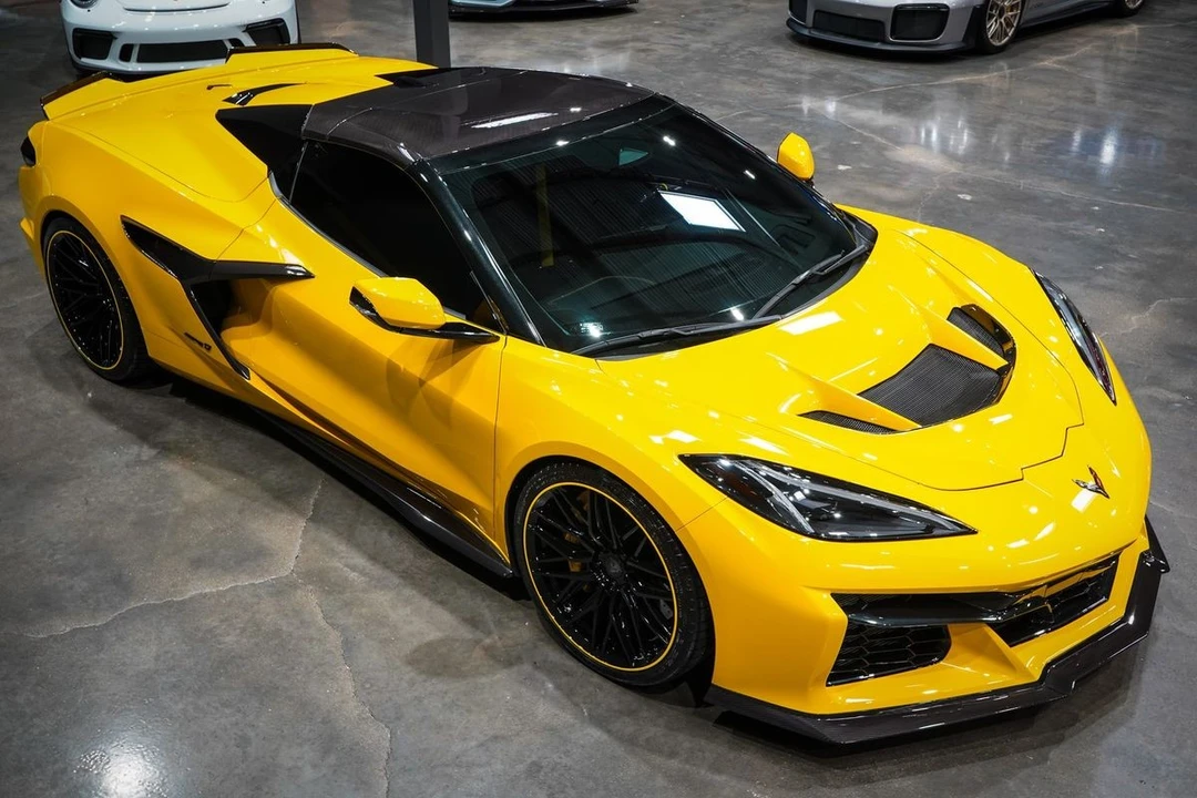 2025 Chevrolet Corvette C8 - Image 27 of 31
