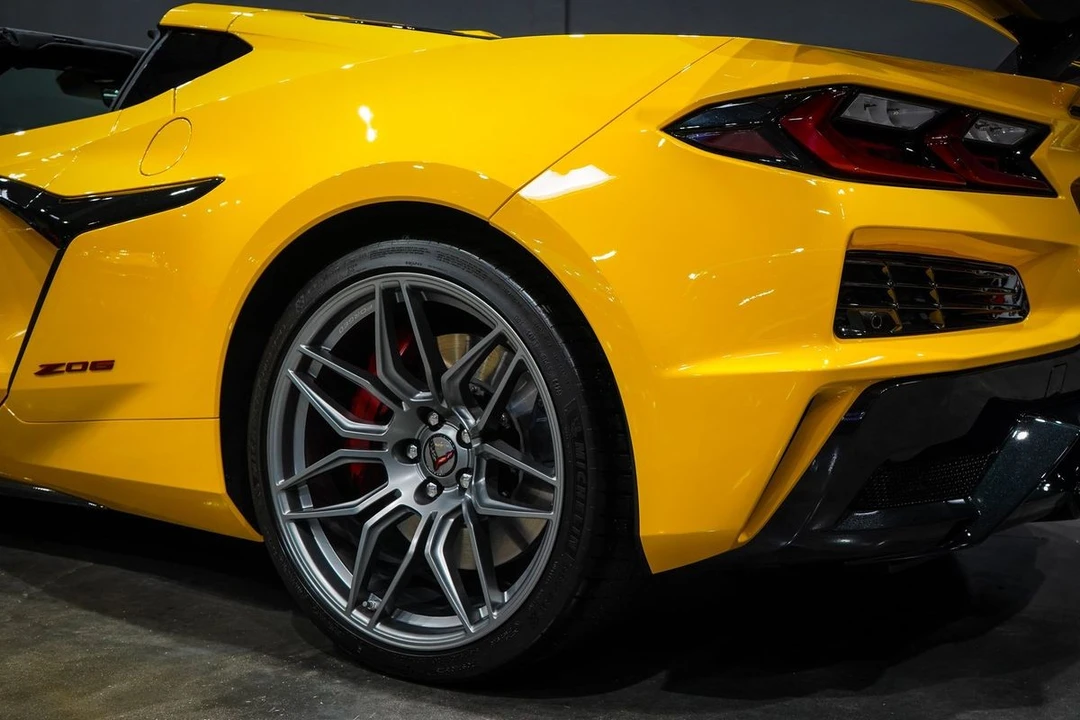 2025 Chevrolet Corvette C8 - Image 13 of 21