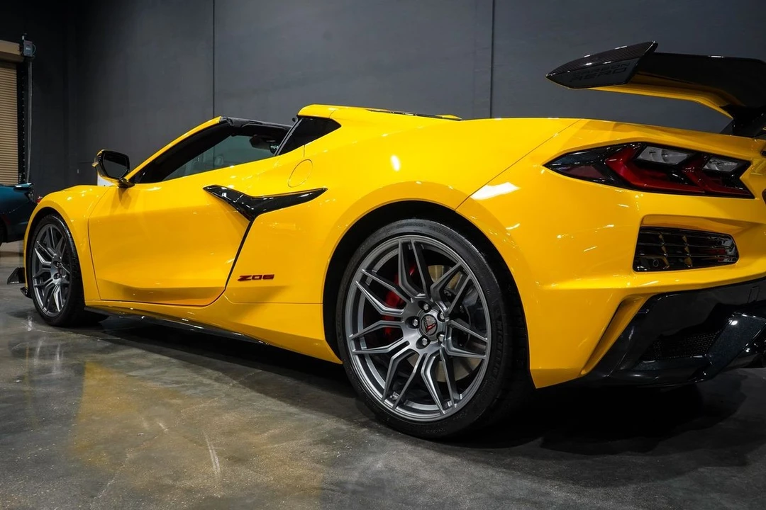 2025 Chevrolet Corvette C8 - Image 14 of 21