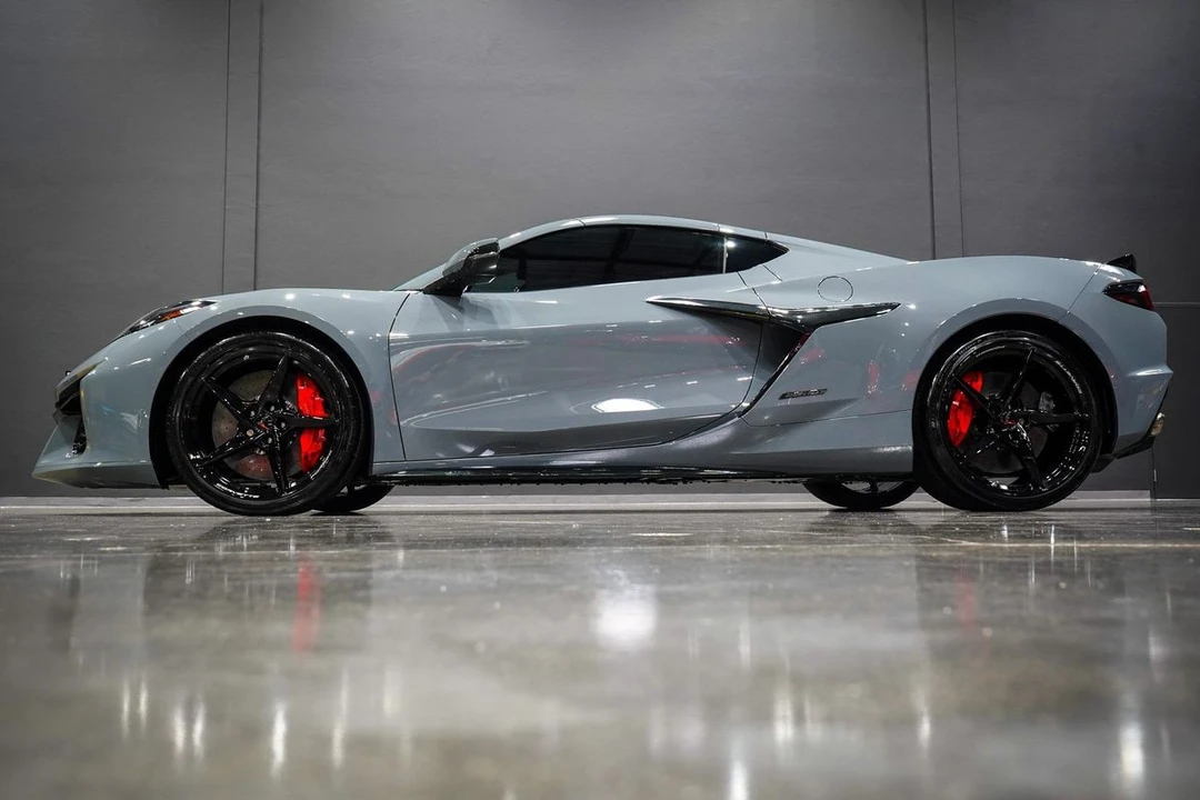 2025 Chevrolet Corvette C8 - Image 19 of 21